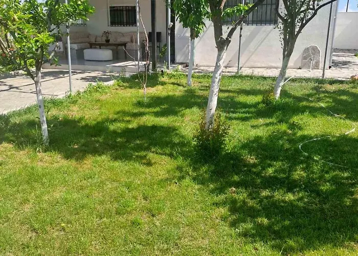 4 * Nea Kallikrateia